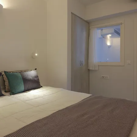 Aplada Bed & Breakfast Oia